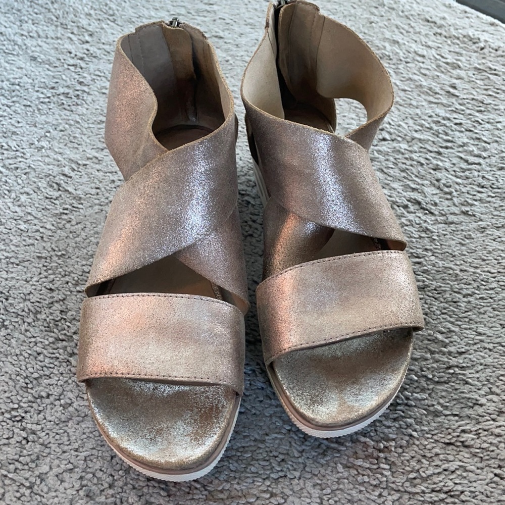 Eileen Fisher Gold Sandals